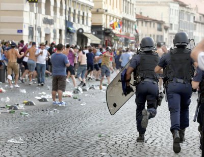 The sibling rivalry turned ugly in Marseilles as fans of England soccer ("The Three Lions") inexplicably plunged into chaotic behavior that then drifted into the ether and became destructive, leading to direct confrontation with French police, "Baiseur de mère!" came the refrain of the latter.
