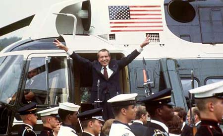 Nixon leaving The White House on "Marine One" for the final time